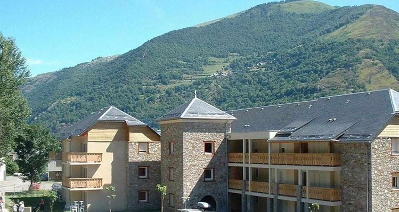 Appartement Étoilé: Résidence Agréable en Haute-Garonne Bagneres-de-Luchon Exterior photo